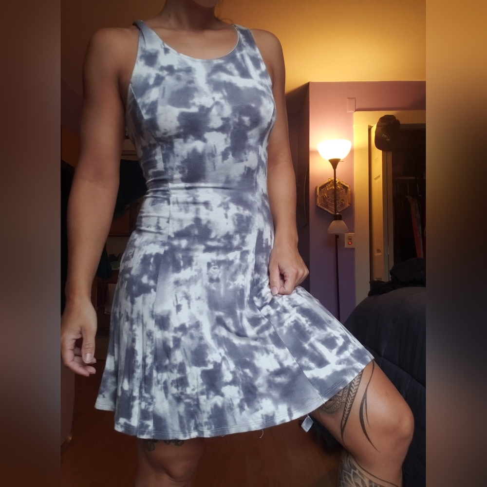 Grey and white tie dye fitted dress size small